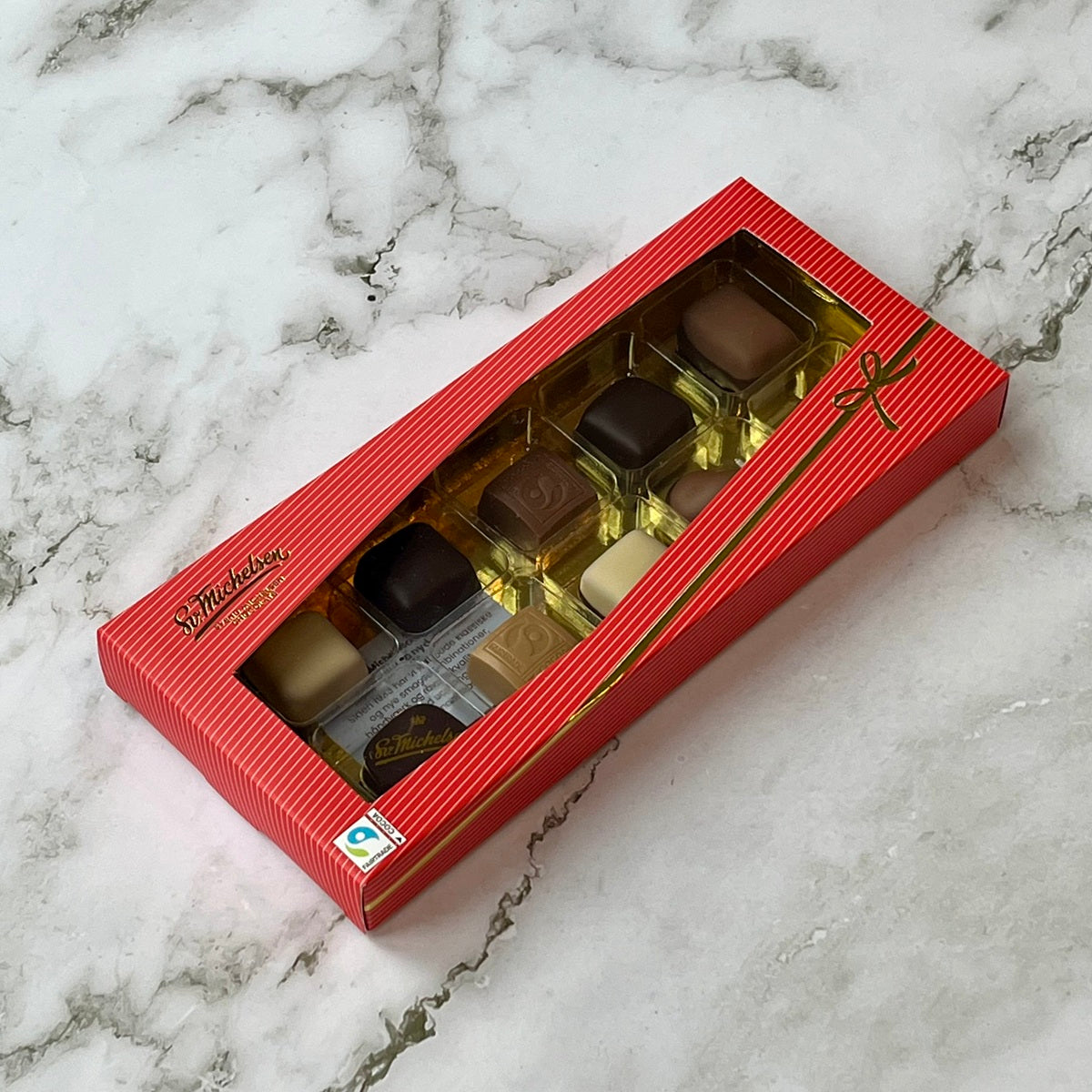 10 stk. fyldt chokolade i juleæske