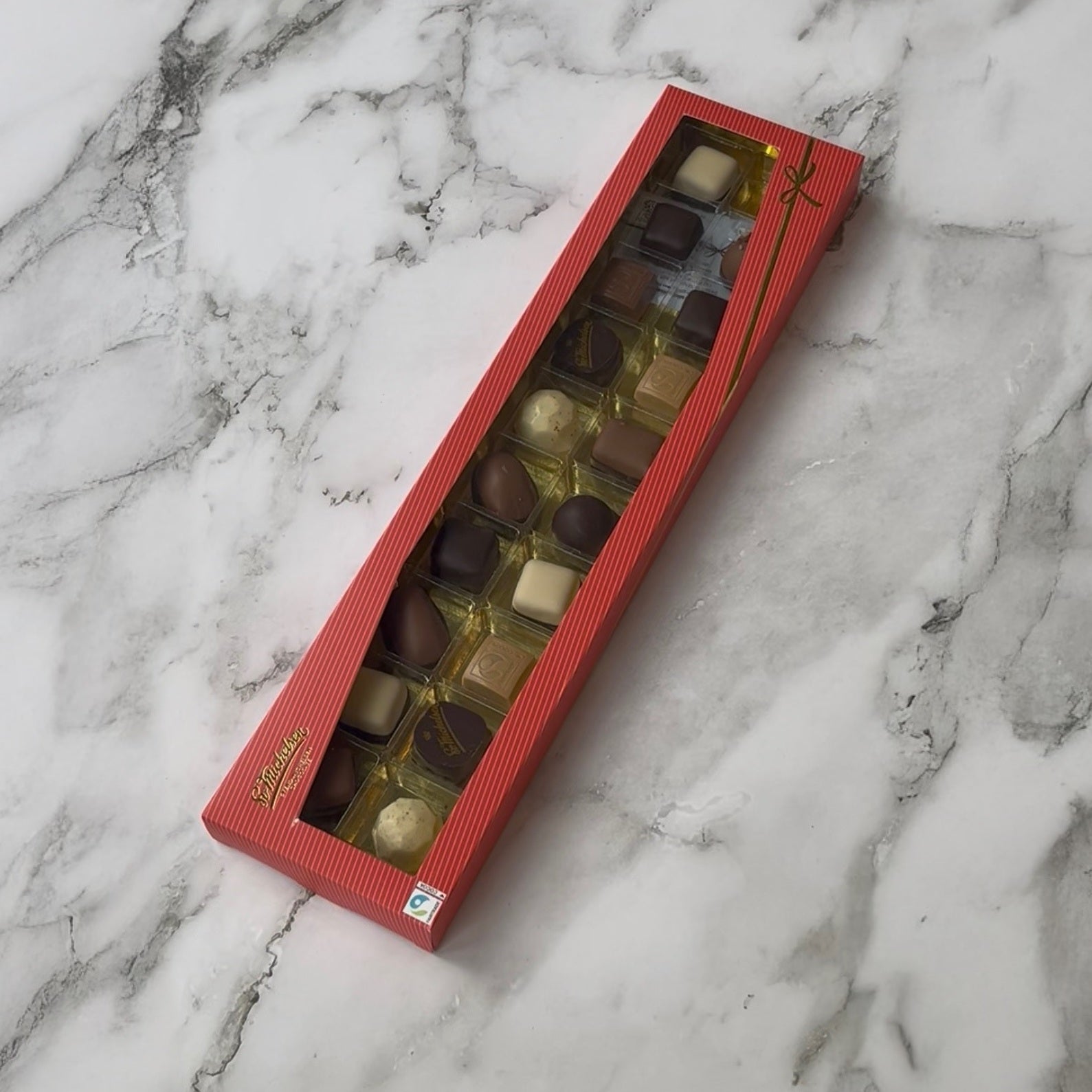 20 stk. fyldt chokolade i juleæske