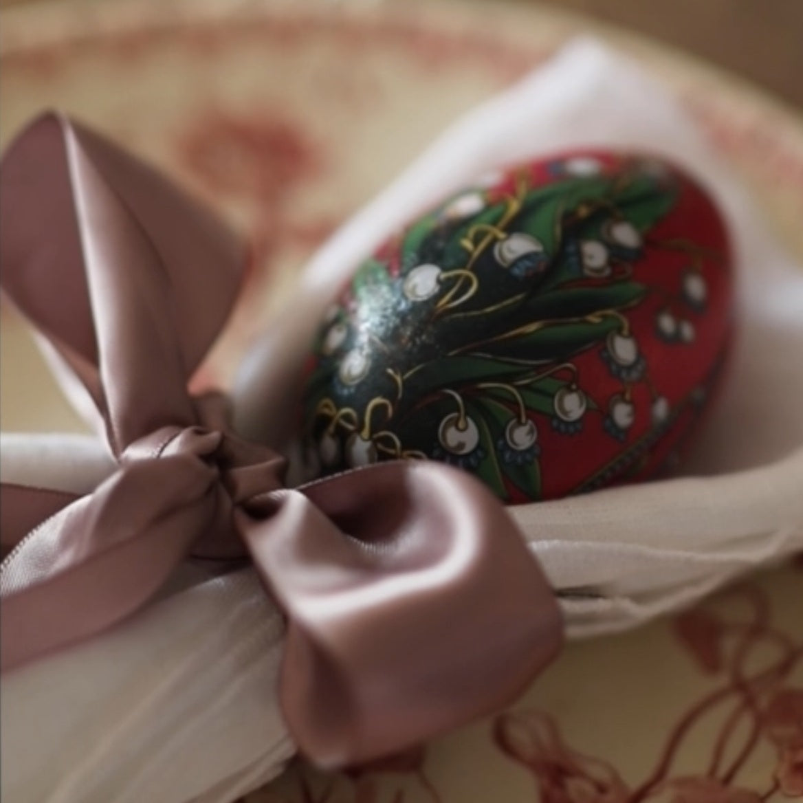 Mini Fabergé-æg med 3 fyldte æg - forskellige designs