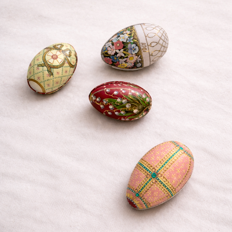 Fabergé-æg med 9 fyldte æg - forskellige designs